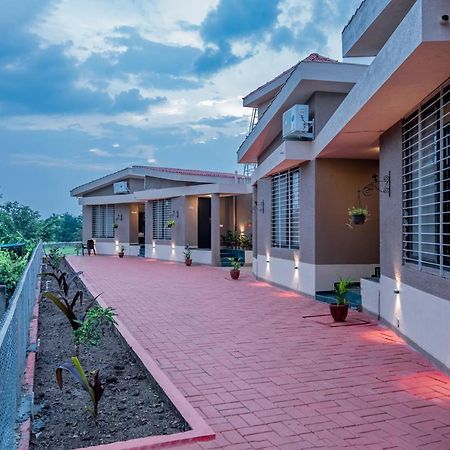 Le Fromage Cheese Village Nashik Bagian luar foto