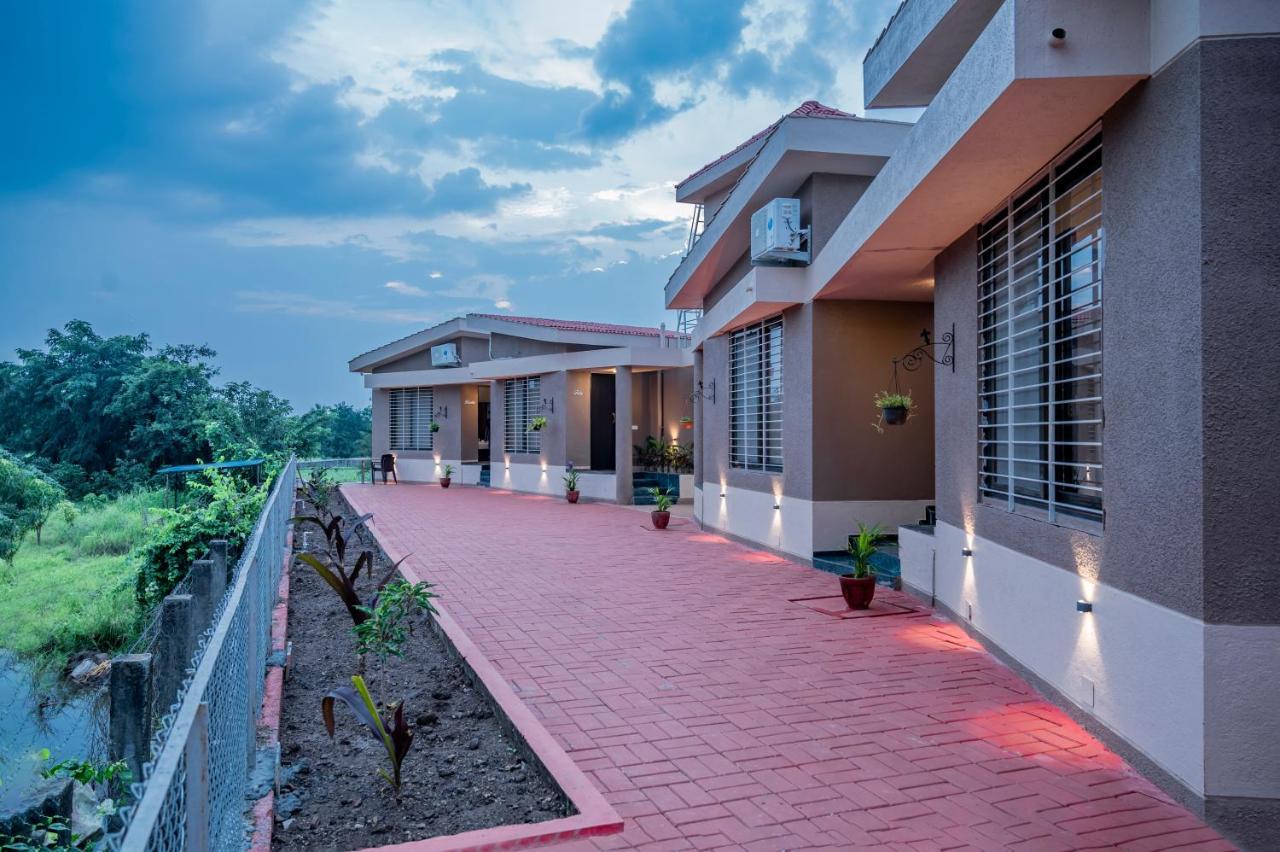 Le Fromage Cheese Village Nashik Bagian luar foto